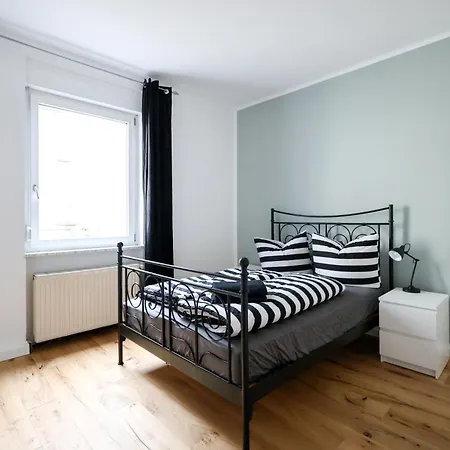 Mit Garage Und Balkon Naehe Europapark Апартаменты *